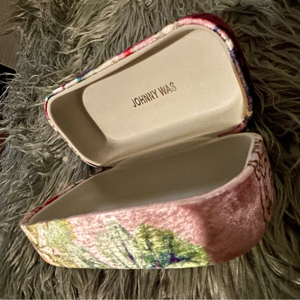 JOHNNY WAS Boho Floral Soft Velvet Sunglasses Case Whimsical AvantGarde HTF Rare - Picture 3 of 15